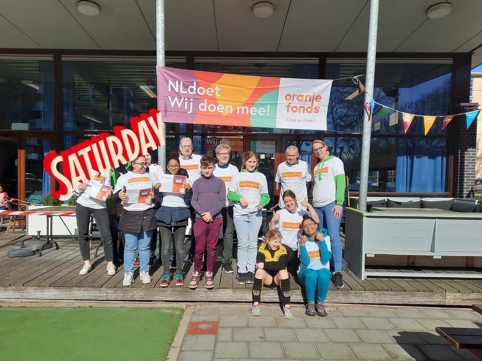 NL Doet in speeltuin 110-Morgen