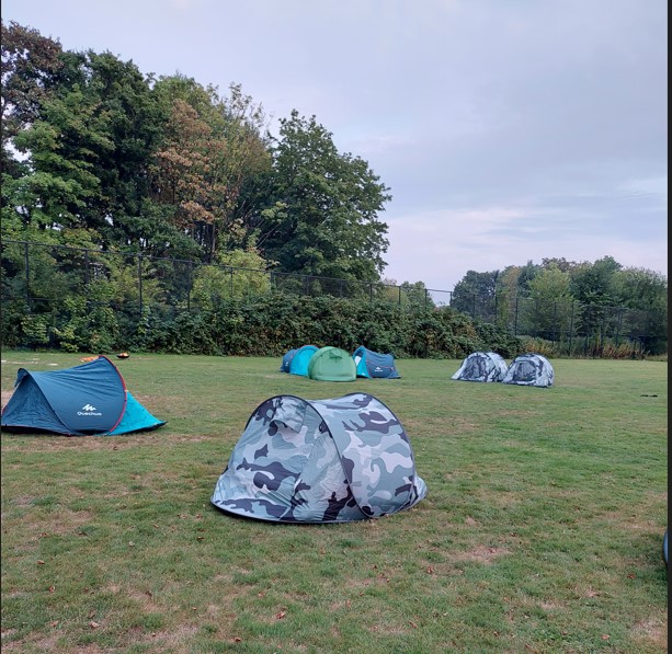 kampeer uitje in de speeltuin groot succes