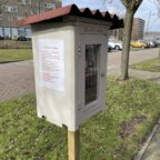 Weggeefkastje voor verzorgingsproducten en houdbaar voedsel
